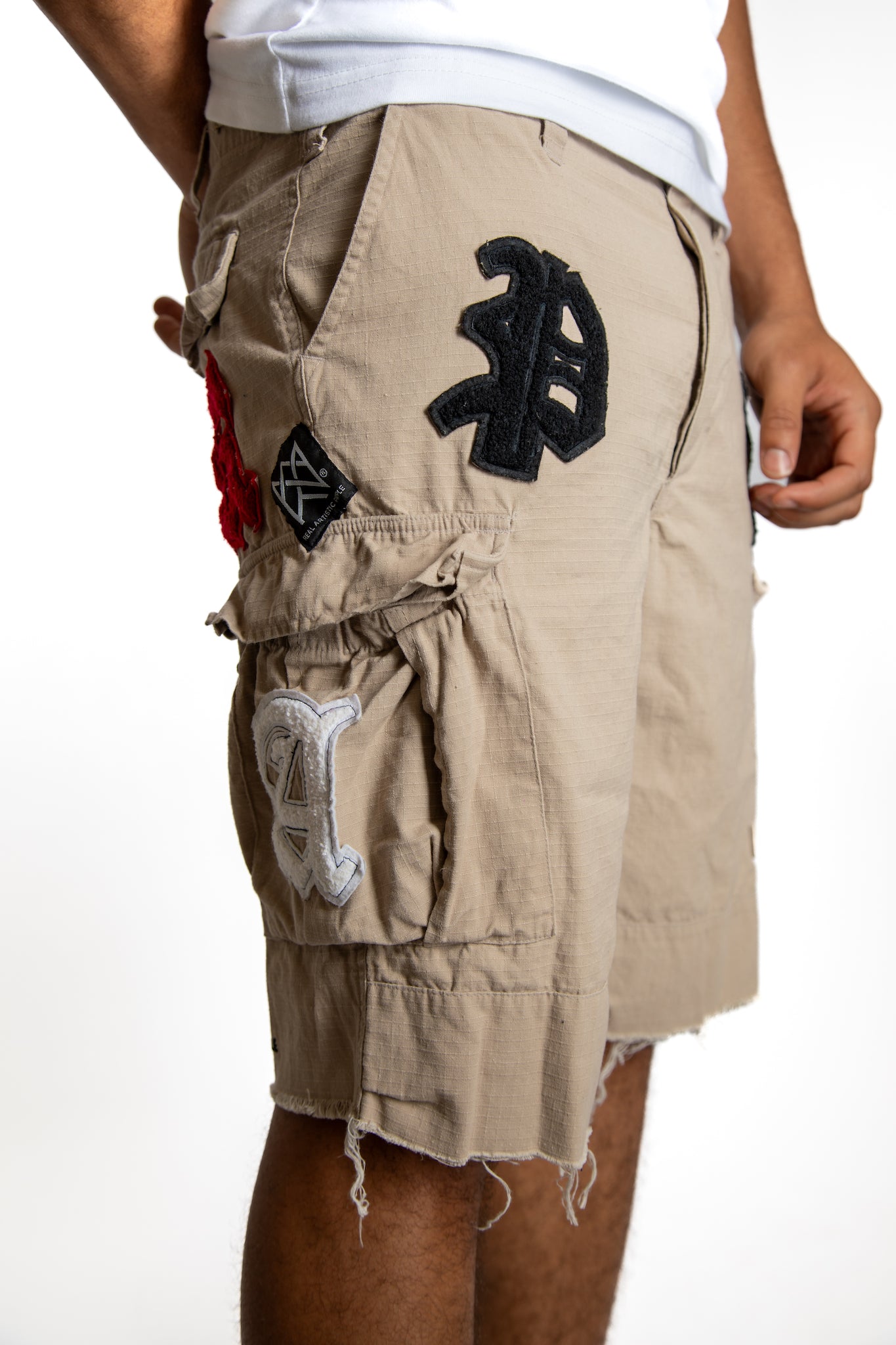 Real Artistic People - Cargo Shorts Beige