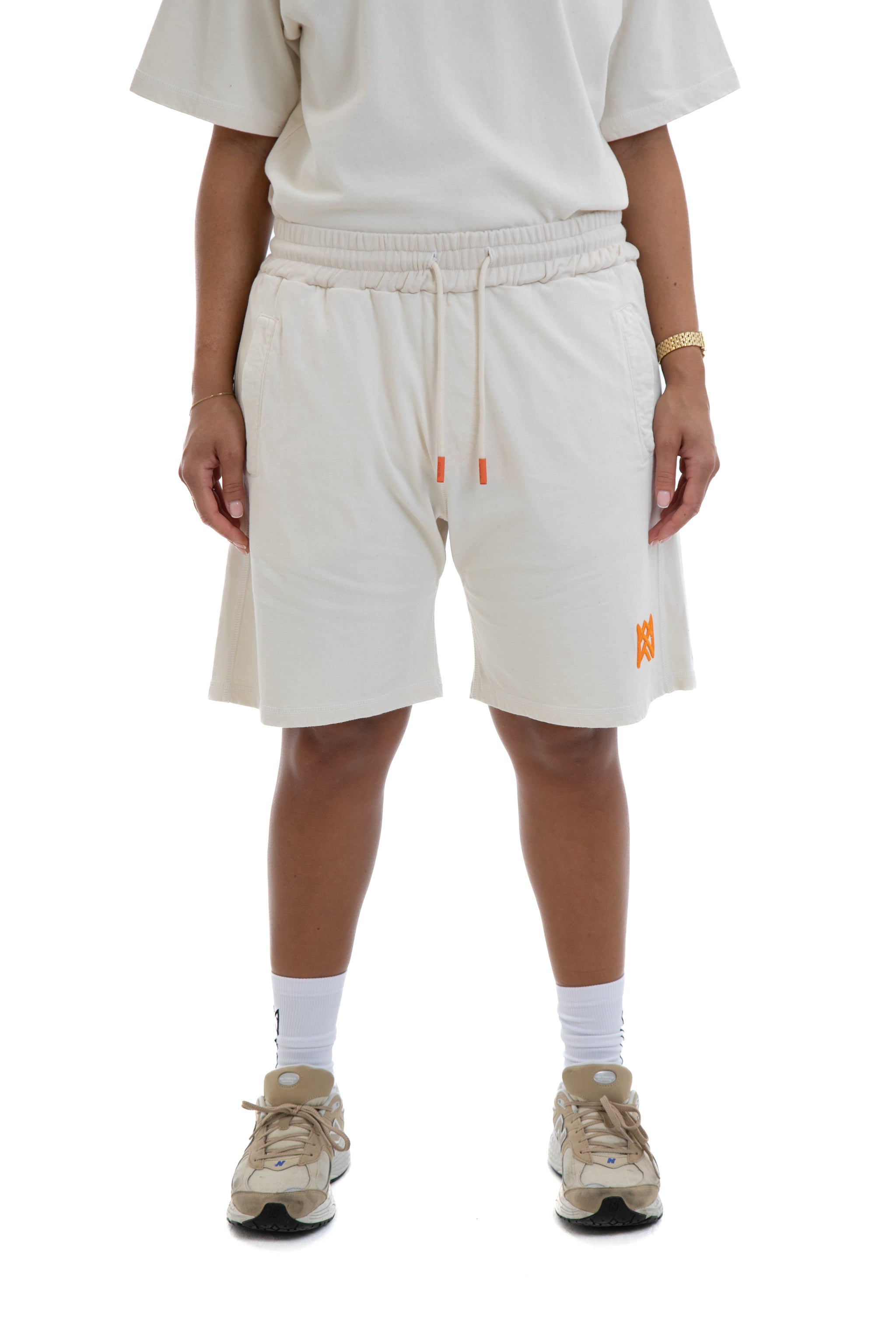 Heir Oversized Shorts Off White - RealArtisticPeople