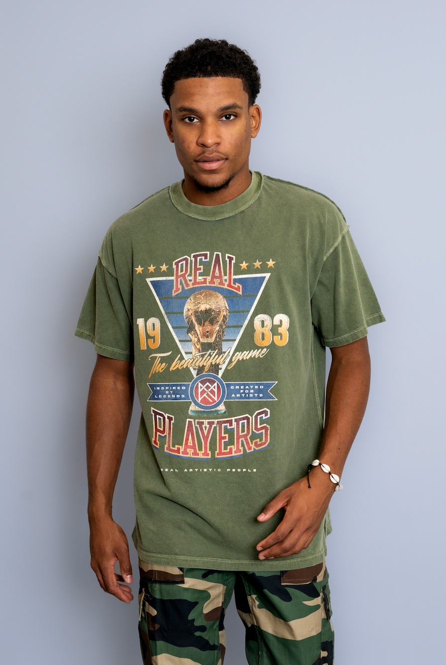 Real Players Graphic Tee - Real Artistic People